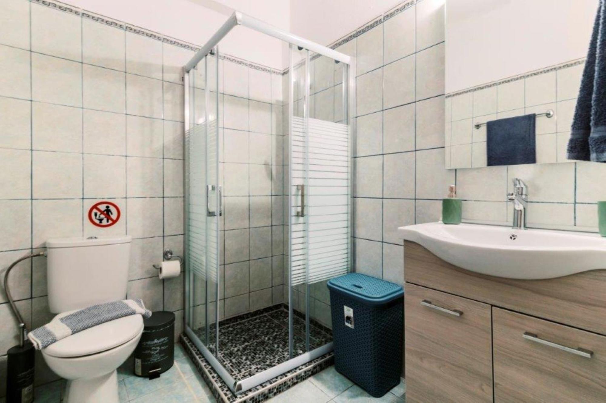 Ariadni Apartament *
